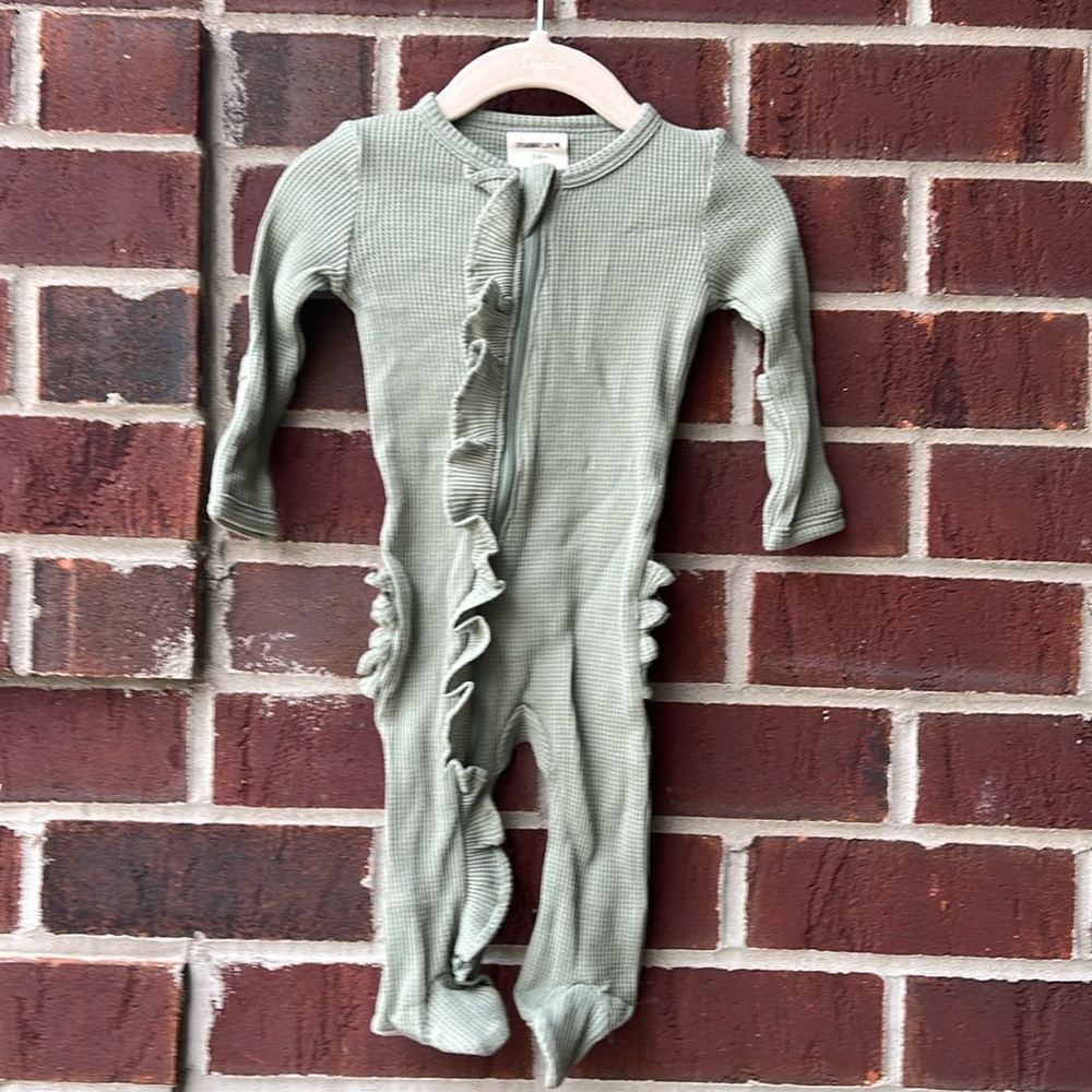 Spearmintlove baby onesie pajamas with butt ruffle